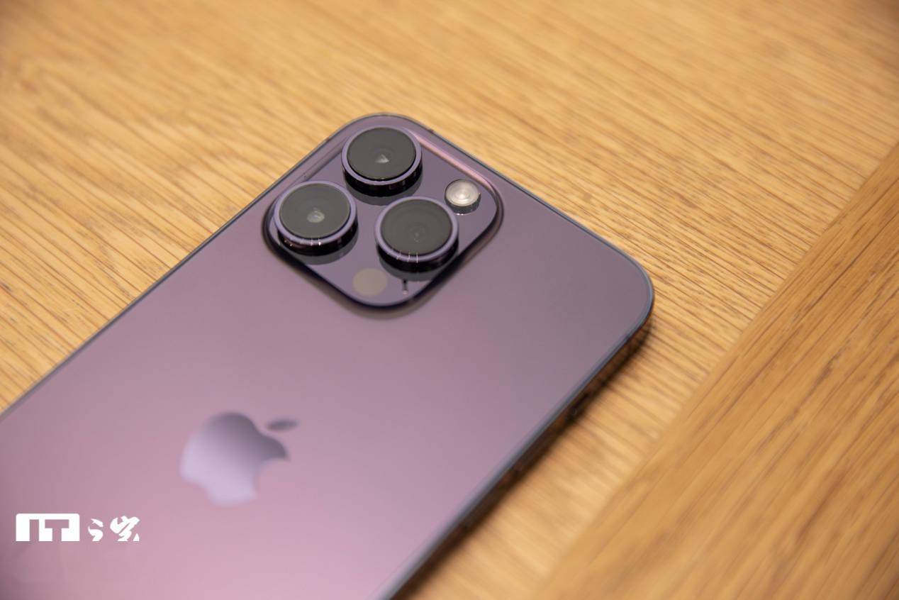 iphone手机:消息称苹果 iPhone 16 / Pro 系列手机不再使用夏普相机模块-第1张图片-太平洋在线下载